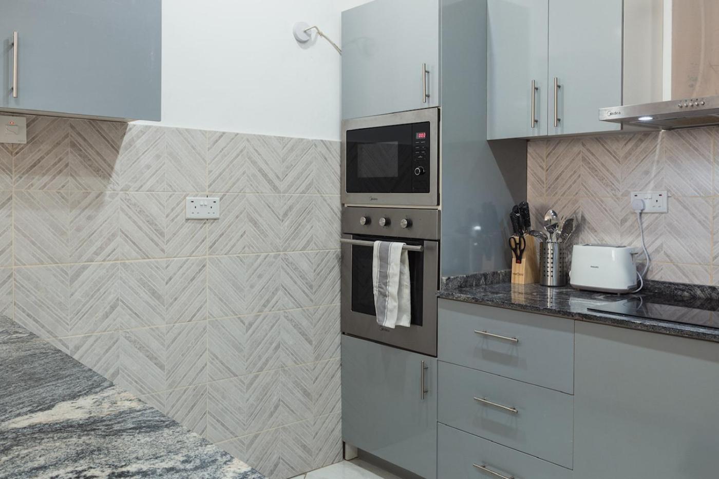 The Avery Apartments At Odomaa Place, East Airport Accra Eksteriør billede